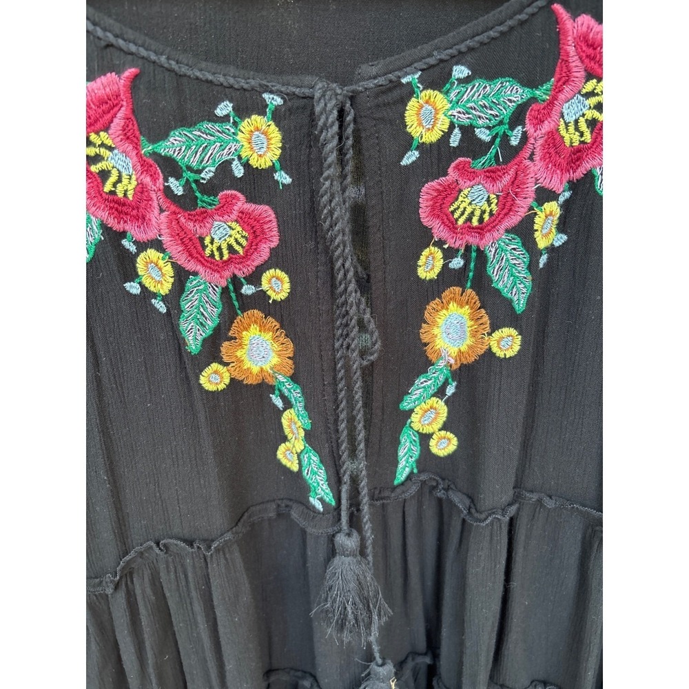 Free People Black Embroidered Floral Tiered Tassel Peasant Tunic Top XS OB403332 - Picture 6 of 8